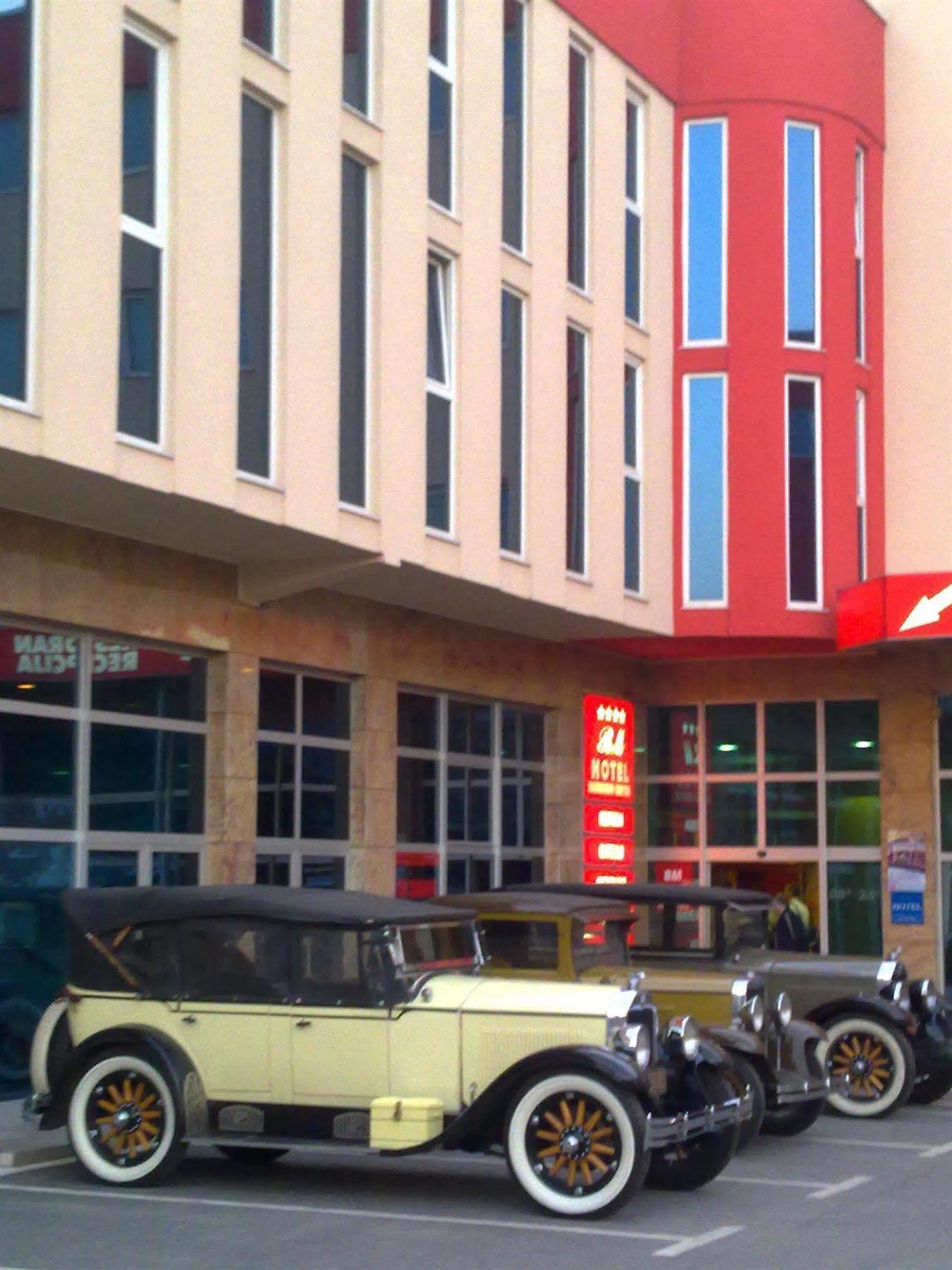 Hotel Bm International Sarajevo Exterior photo